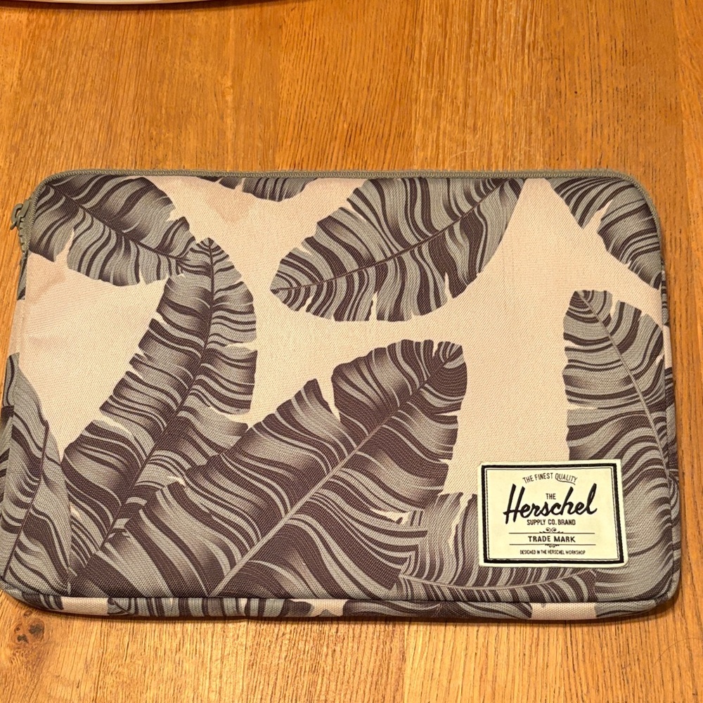 Herschel Supply Company Cream and Gray Leaf Laptop/tablet Sleeve/case